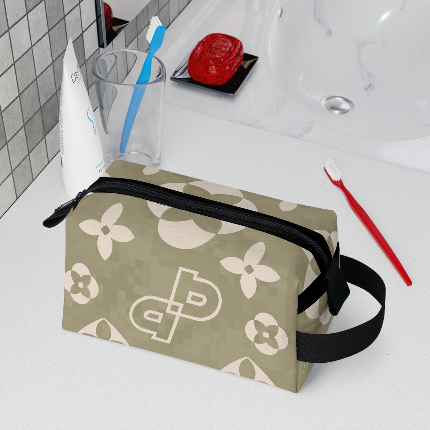 Bearsacci Logo Digital Camo│ Toiletry Bag